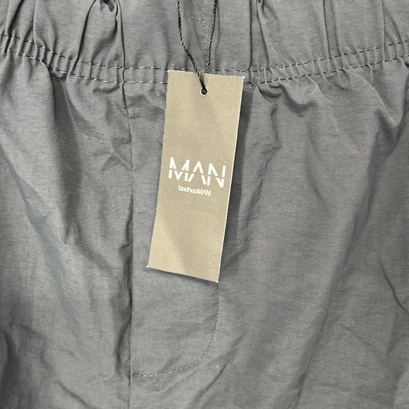 Boohoo man NWT nylon blend shorts 3XL - Picture 2 of 8